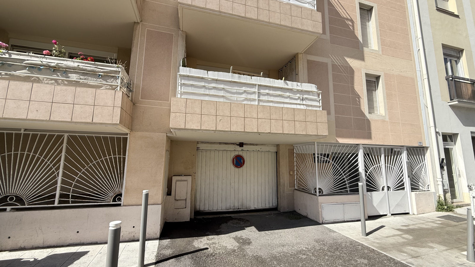 Image_, Parking, Nice, ref :GA-AV-OD-1046